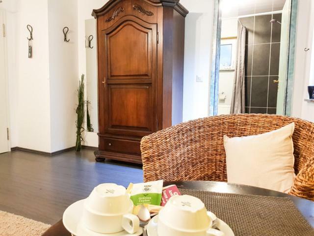 Hotel Feldmaus Olzheim 外观 照片