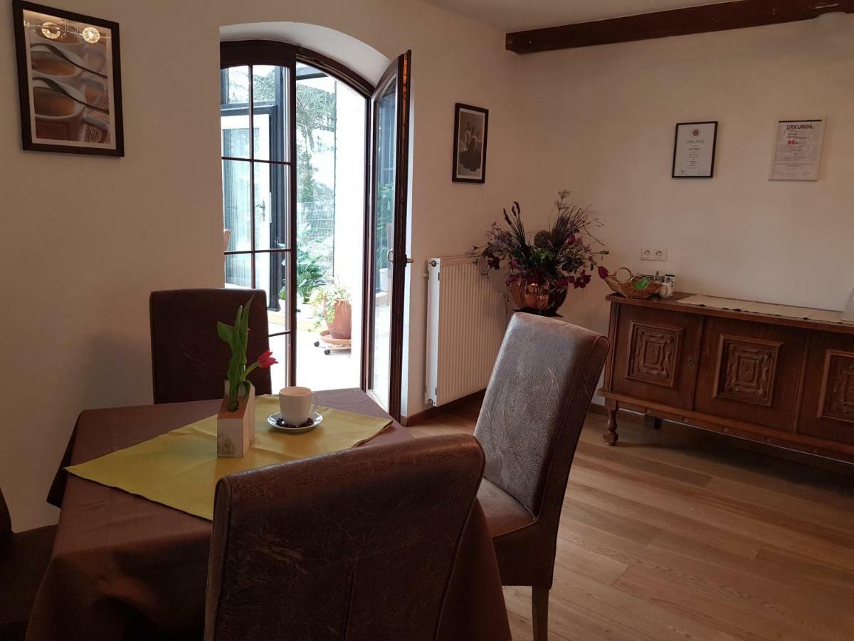 Hotel Feldmaus Olzheim 外观 照片